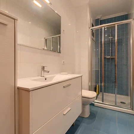 Encanto Y Confort En Calle Epalza - Tu Familia En El Corazon De *