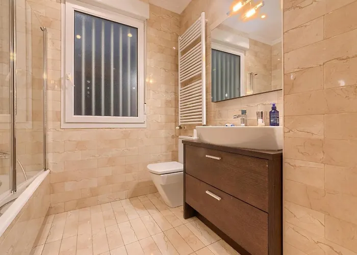 Encanto Y Confort En Calle Epalza - Tu Familia En El Corazon De Apartment Bilbao