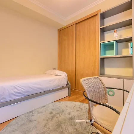 Encanto Y Confort En Calle Epalza - Tu Familia En El Corazon De * בילבאו