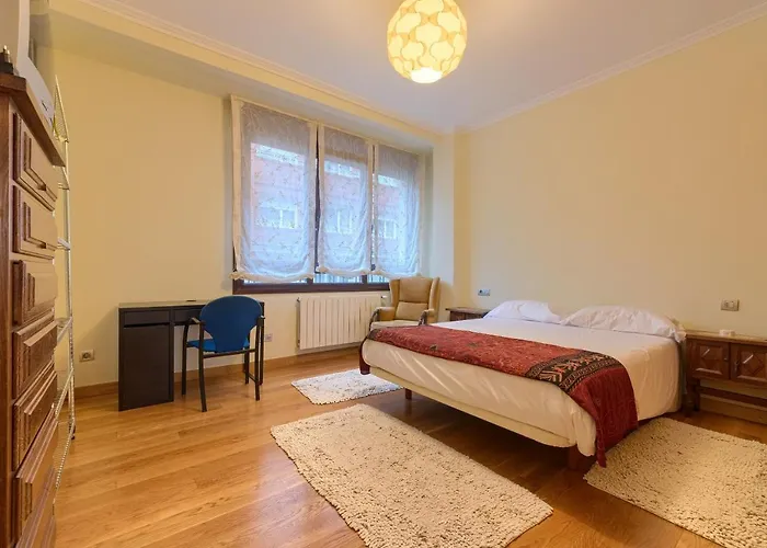 Encanto Y Confort En Calle Epalza - Tu Familia En El Corazon De *